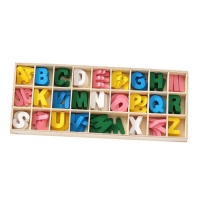 Caja de letras de madera en color de 21 cm - 130 unidades