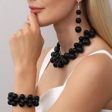 Collares, pendientes y brazaletes