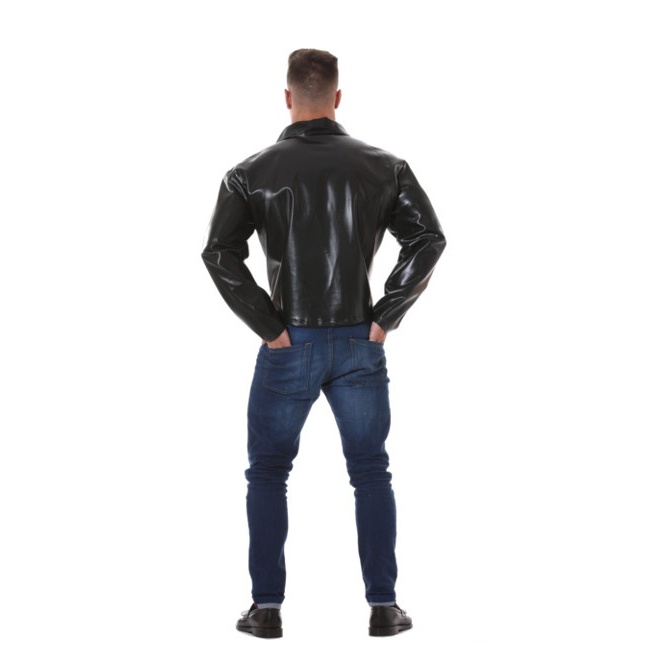 Foto lateral/trasera del modelo de chaqueta negra