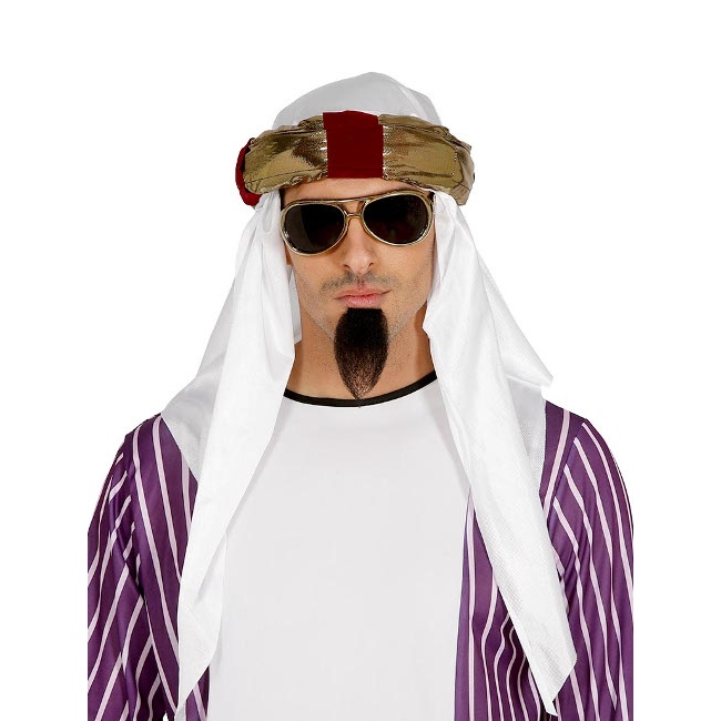 Vista delantera del turbante de árabe príncipe del desierto en stock