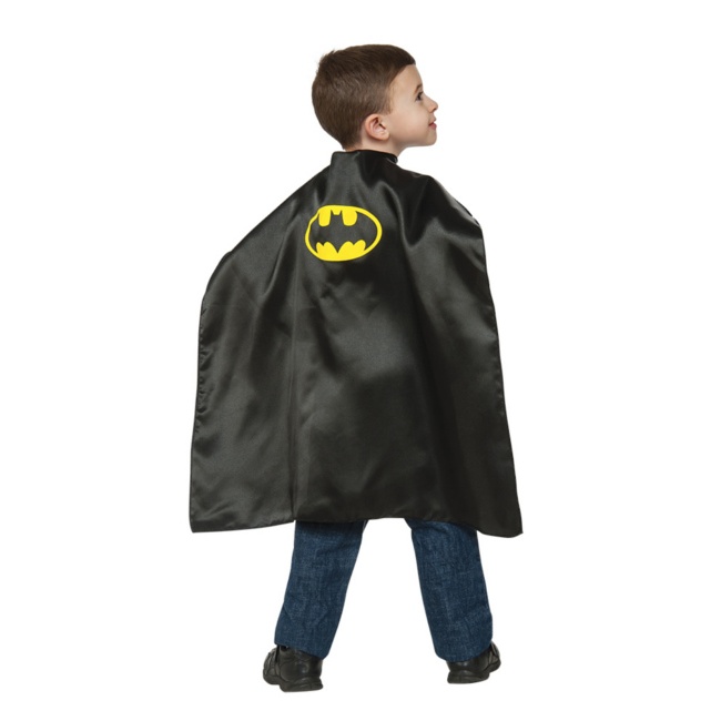 Vista frontal del capa de Batman infantil en stock