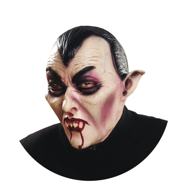 Vista frontal del máscara de conde Drácula en stock