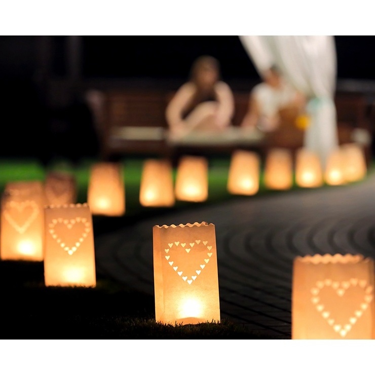 10 bolsas de luz de papel con forma de corazón para velas de té color blanco