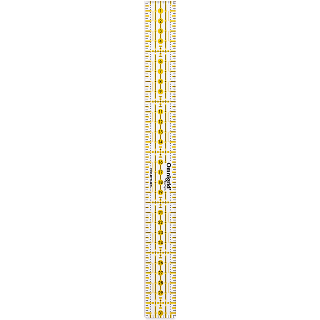 Vista frontal del regla universal Omnigrid de 3 x 30 cm - Prym en stock