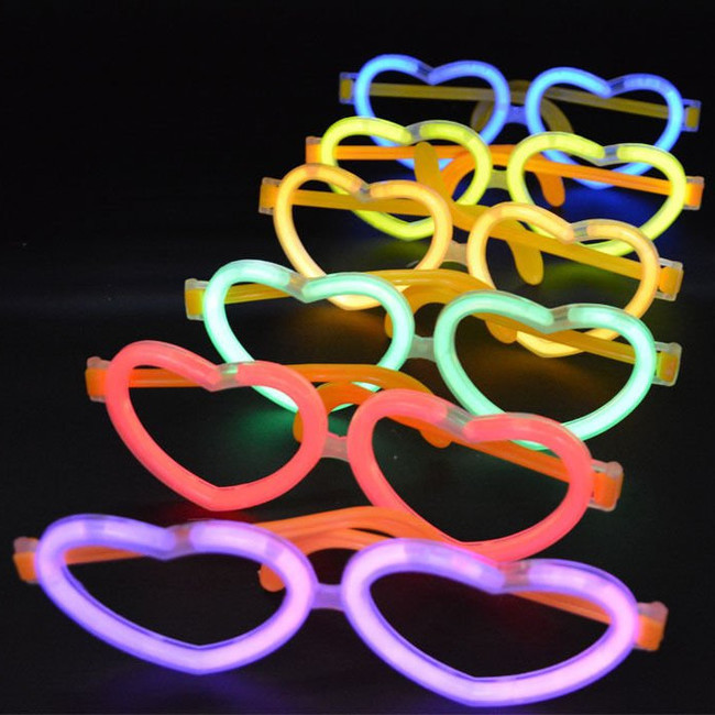 Vista frontal del gafas luminosas de corazón surtidas - 1 unidades en stock
