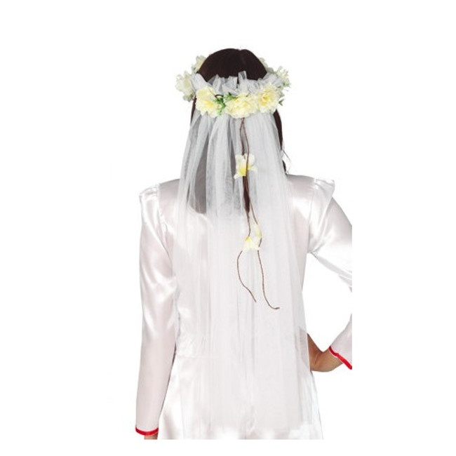 Foto detallada de tiara de flores blancas con velo