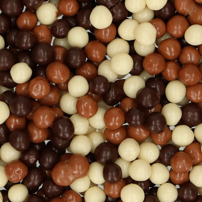 Vista frontal del perlas crujientes de tres chocolates de 155 gr - FunCakes en stock