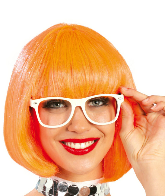 Vista delantera del peluca corta colores neón en color amarillo, lila, naranja y rojo