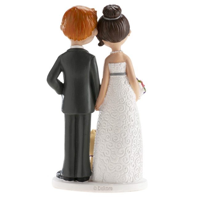Foto detallada de figura para tarta de boda de novios con mascota de 16 cm