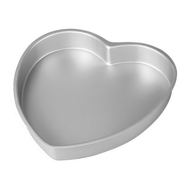 Vista frontal del molde de aluminio de corazón de 15 x 5 cm - Wilton en stock