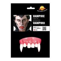 Dientes puntiagudos de vampiro