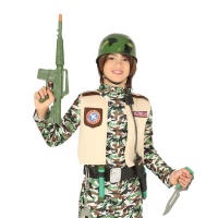 Cinturón con accesorios y casco de militar infantil