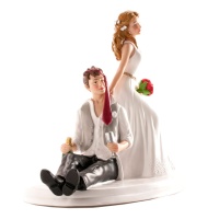 Figura para tarta de boda de novia arrastrando a novio - 15 cm