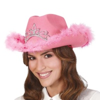 Sombrero de vaquera rosa con plumas y corona plateada