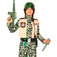 Cinturón con accesorios y casco de militar infantil