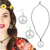 Collar y pendientes hippies plateados
