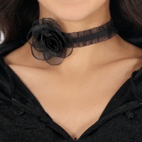 Gargantilla con rosa negra