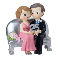 Figura de novios sentados bodas de plata de 14 x 15 cm