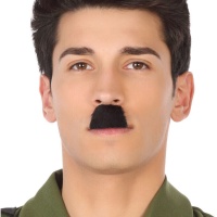 Bigote de dictador