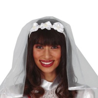 Diadema de novia con velo