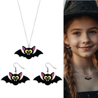 Set de pendientes y collar de murciélago