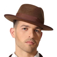 Sombrero fedora marrón