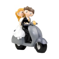Figura para tarta de boda de novios en scooter de 17 cm