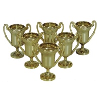 Trofeos mini dorados - 6 unidades