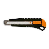 Cutter de plástico con riel metálico de corte recto - Fiskars