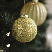 Adorno de Gold Christmas bola de 8 cm - 12 unidades