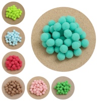 Pompones de colores de 1,5 cm - 40 unidades