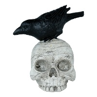Calavera con cuervo de 14 x 9 cm