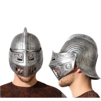 Casco medieval con visera