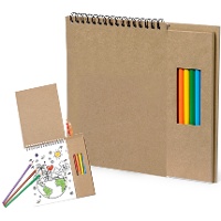 Set para colorear con libreta y lápices de colores